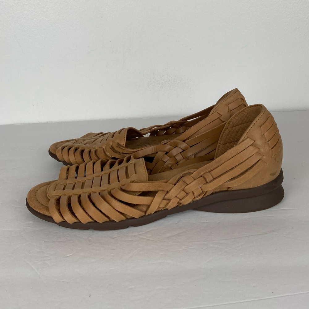 Comfortiva Women Huarache Woven Leather‎ Sandals 10 M Tan Pillow Top Memory Foam
